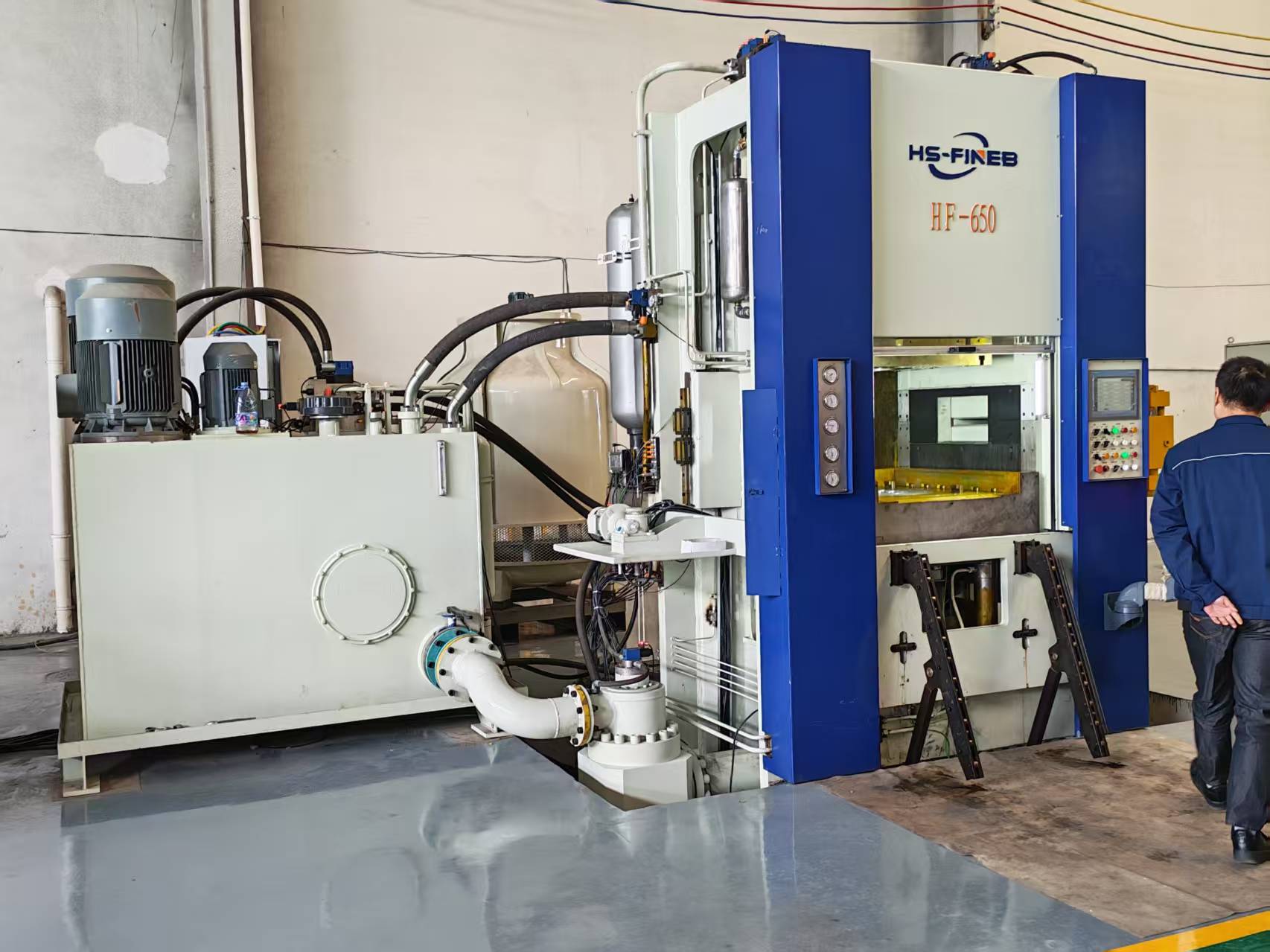 Fine blanking press equipment nameplate showing power and energy specifications