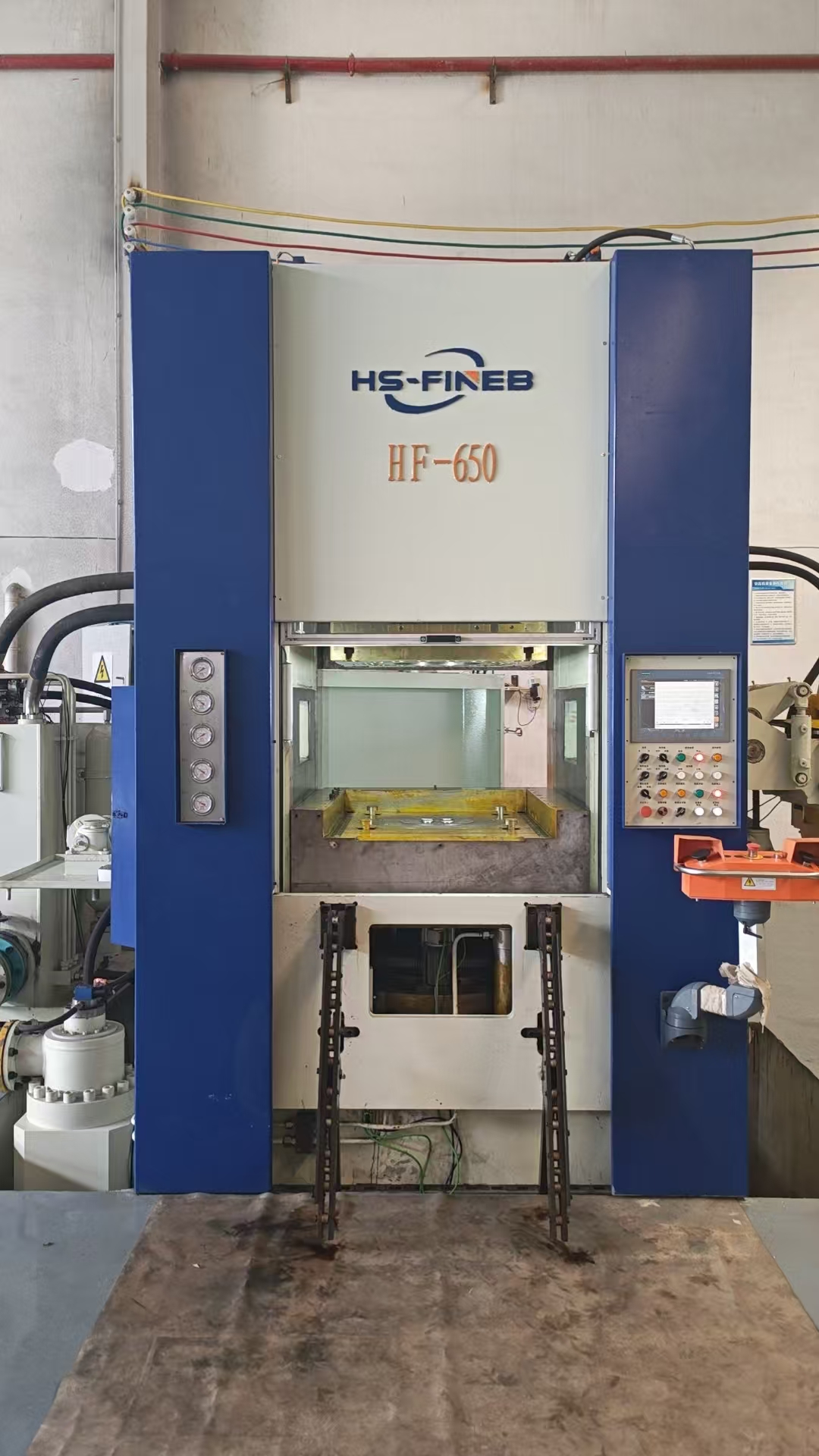 HS-FINEB HF-650 complete fine blanking press system capable of producing precision gears